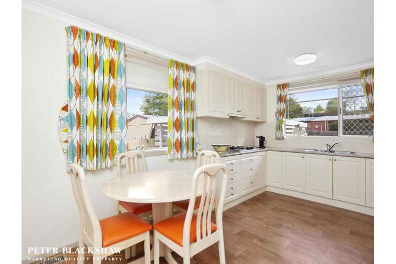 2 Halford Crescent Page 2 Halford Crescent Page