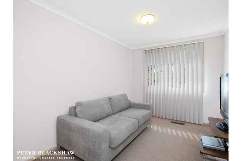 2 Halford Crescent Page 2 Halford Crescent Page