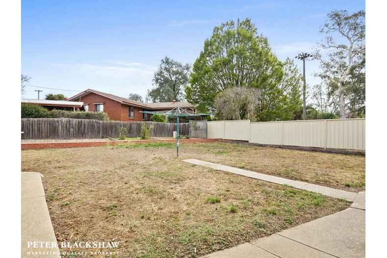 2 Halford Crescent Page 2 Halford Crescent Page