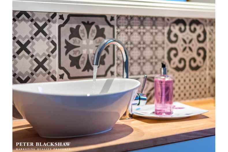 78 Appel Crescent Fadden