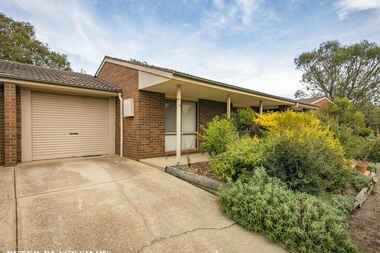 8/1 Flecker Place Florey