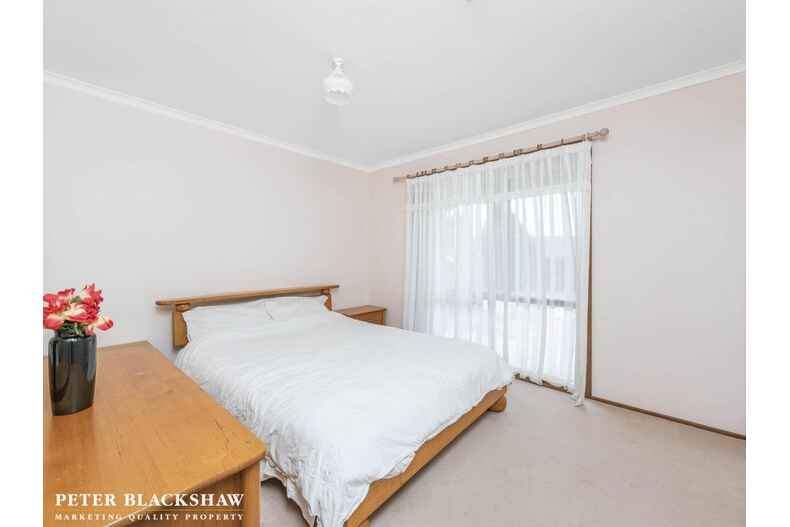 8/1 Flecker Place Florey 8/1 Flecker Place Florey