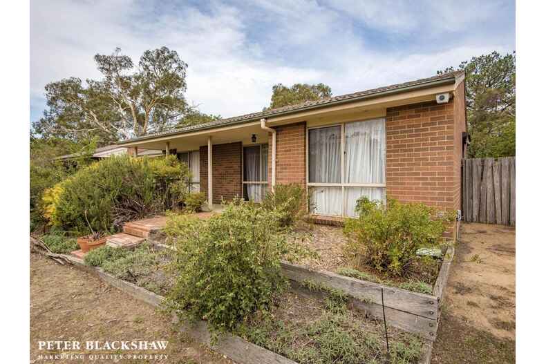 8/1 Flecker Place Florey 8/1 Flecker Place Florey