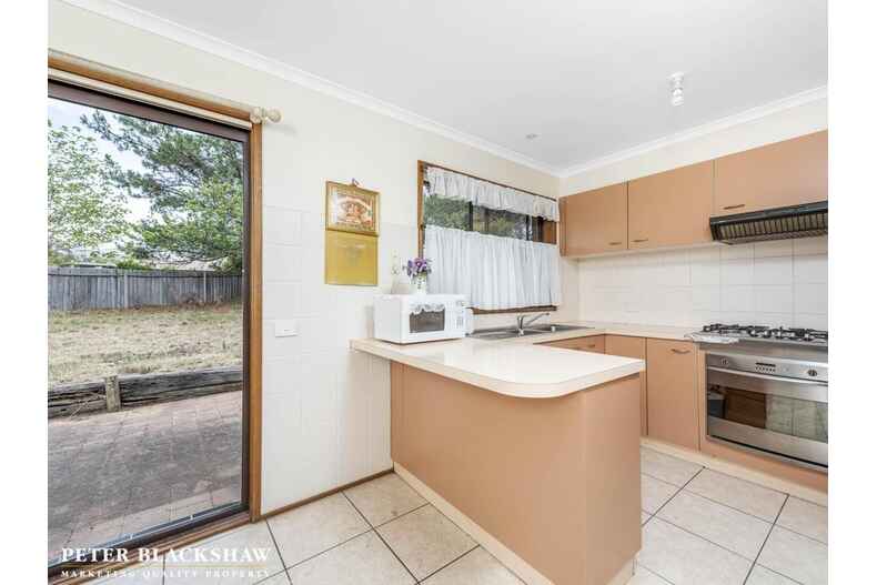 8/1 Flecker Place Florey 8/1 Flecker Place Florey