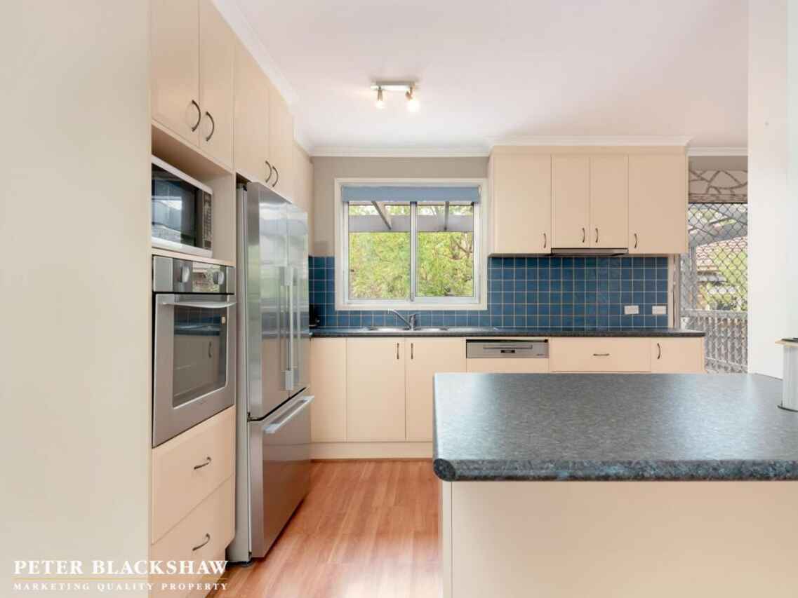 118 Caley Crescent Narrabundah