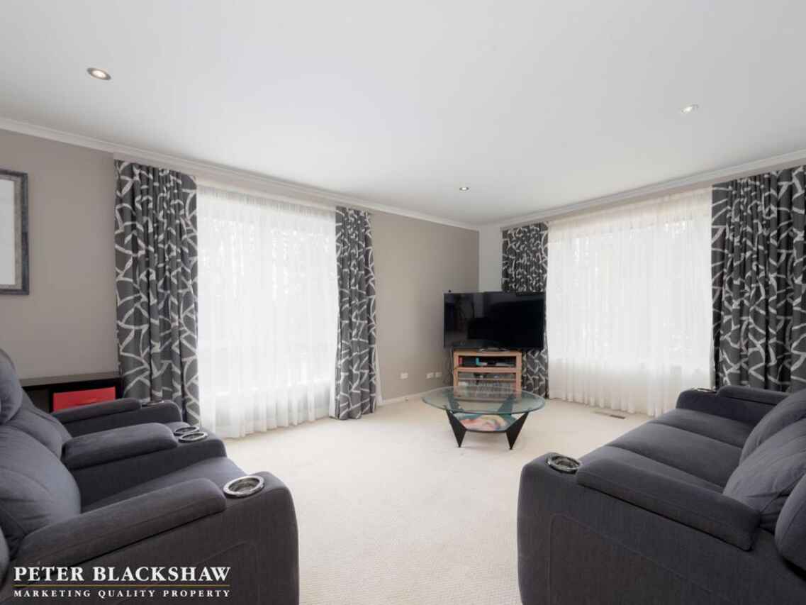 118 Caley Crescent Narrabundah