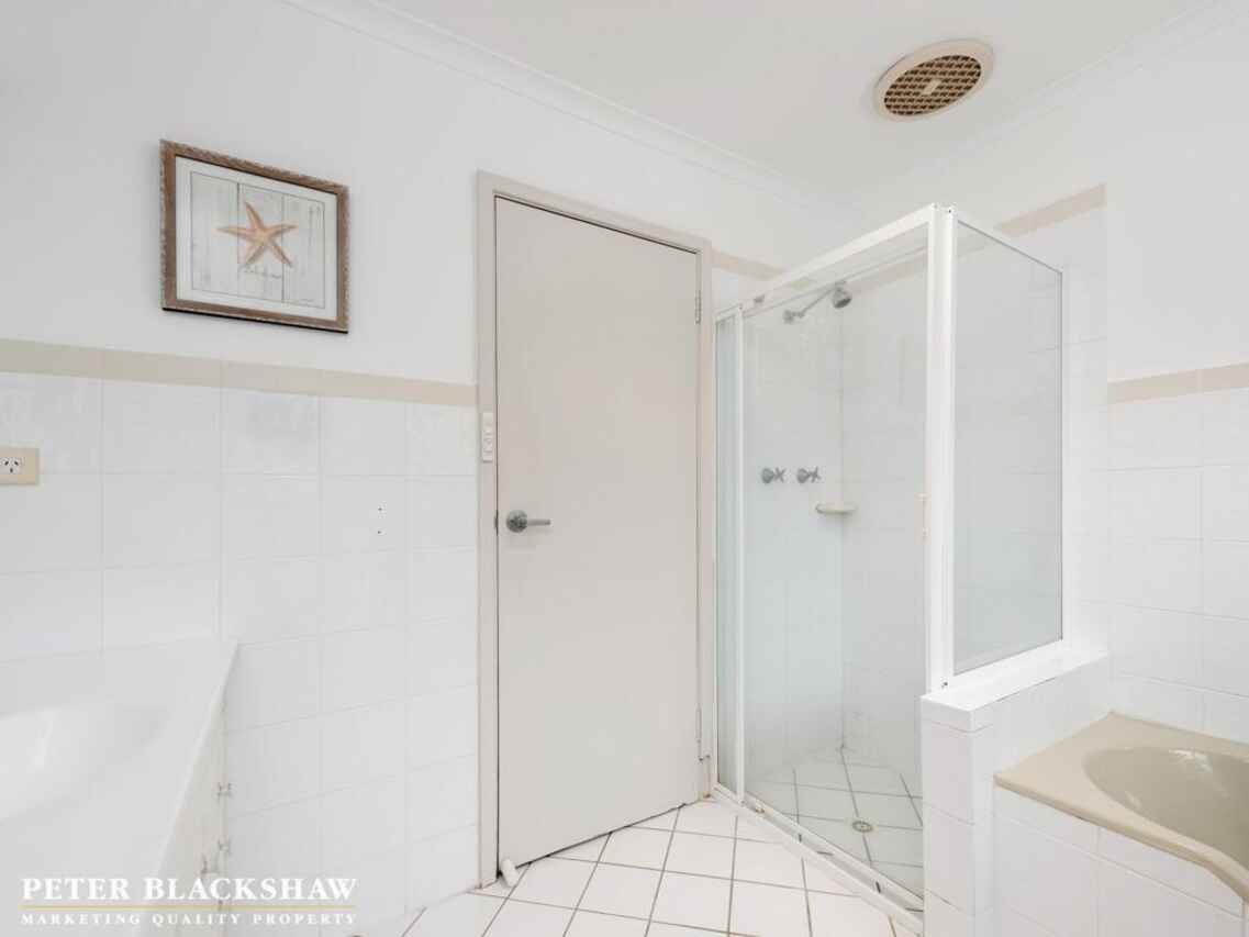 118 Caley Crescent Narrabundah
