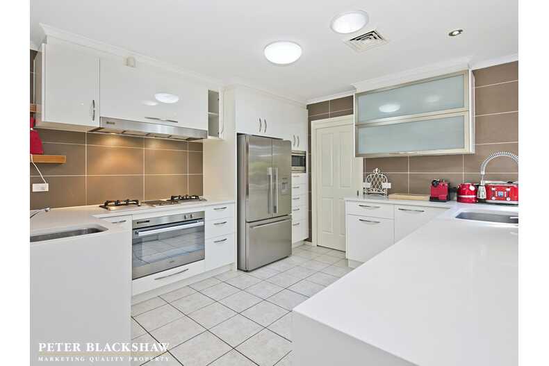 34 Banks Street Yarralumla