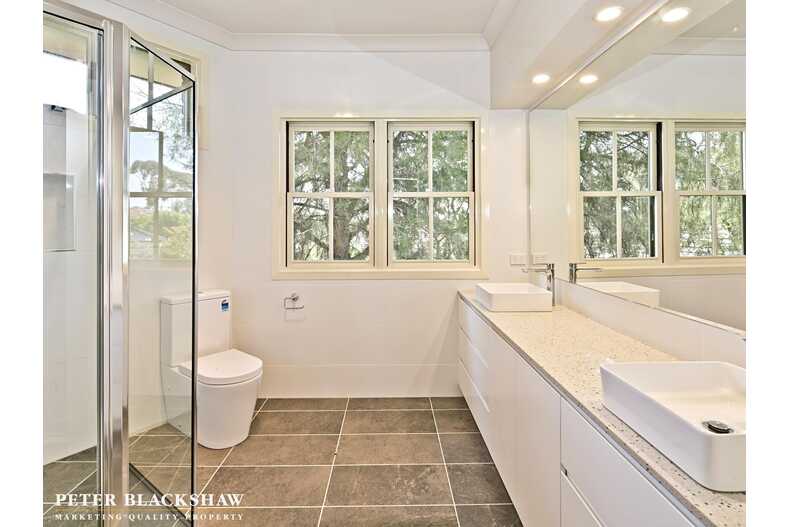 34 Banks Street Yarralumla