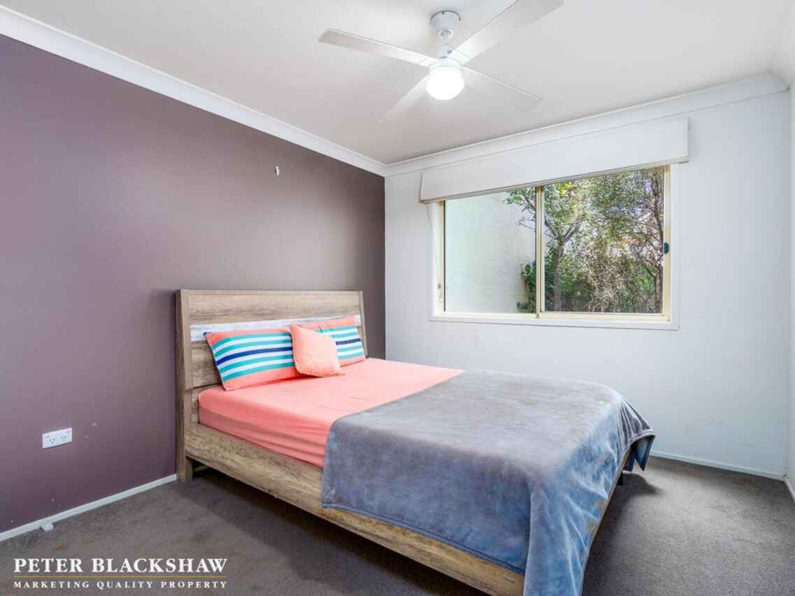 14/12 Albermarle Place Phillip