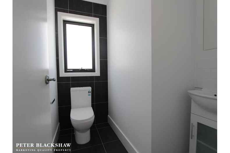 10 Flint Street Googong