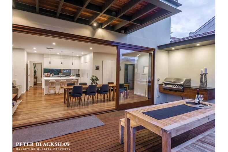 37 Murray Crescent Griffith 37 Murray Crescent Griffith