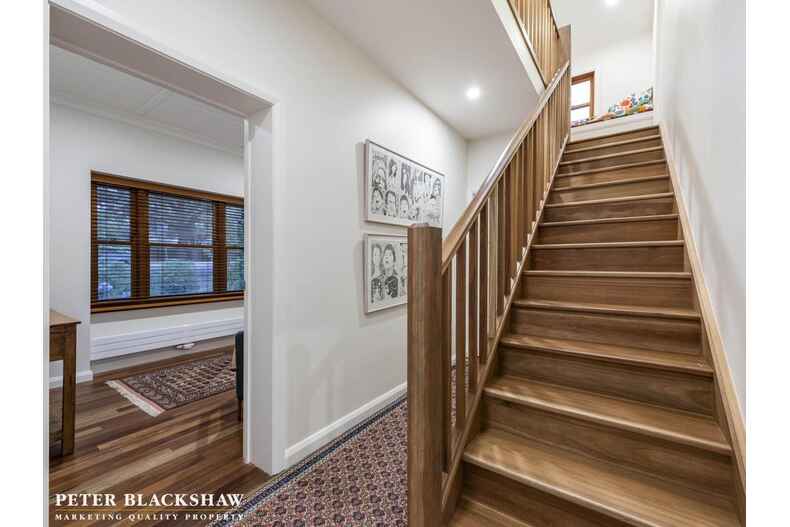 37 Murray Crescent Griffith 37 Murray Crescent Griffith