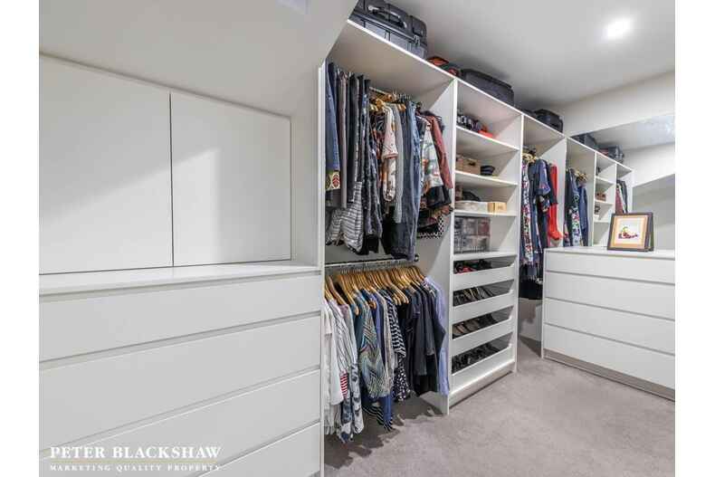 37 Murray Crescent Griffith 37 Murray Crescent Griffith