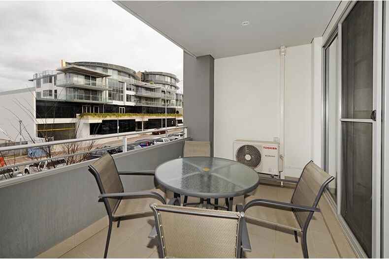 12/71 Giles Street Kingston