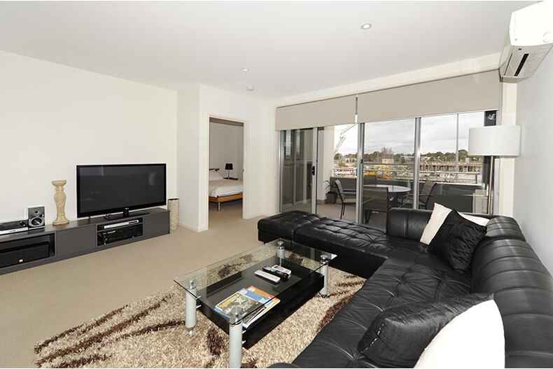 12/71 Giles Street Kingston