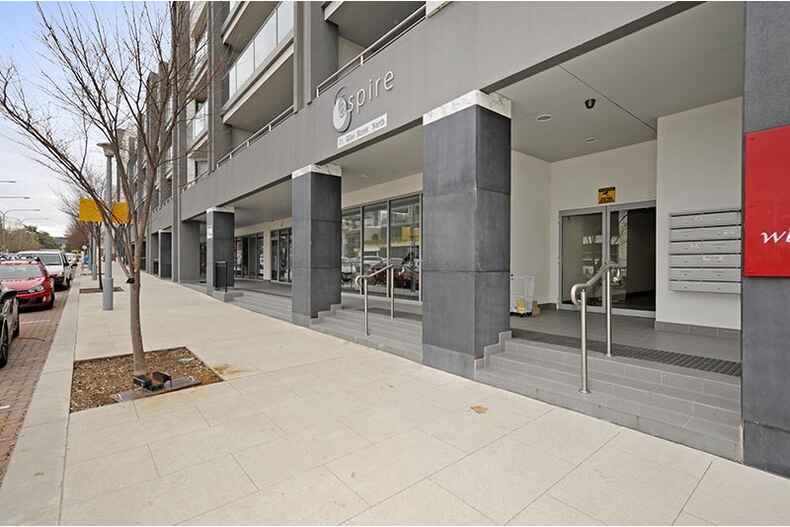 12/71 Giles Street Kingston