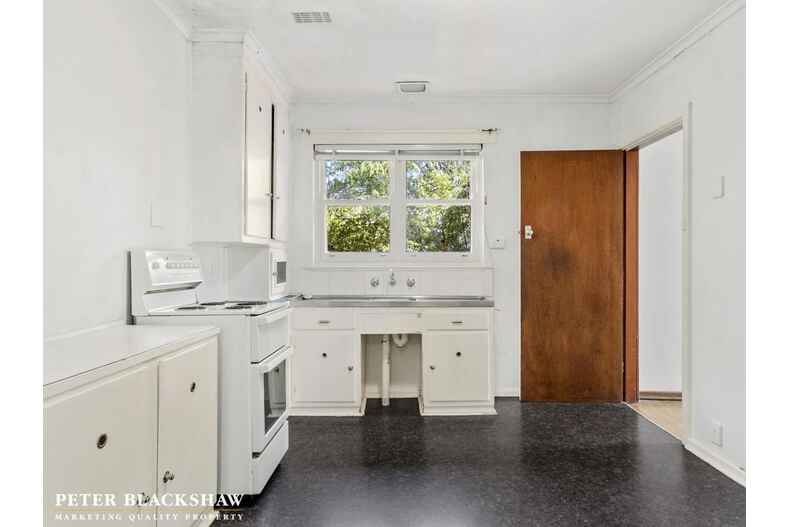 15 Macartney Crescent Deakin 15 Macartney Crescent Deakin