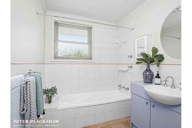 37 Northmore Crescent Higgins 37 Northmore Crescent Higgins