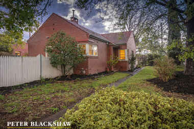 2 Meehan Gardens Griffith