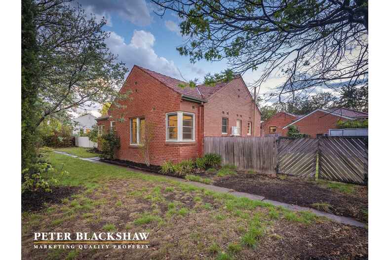 2 Meehan Gardens Griffith 2 Meehan Gardens Griffith