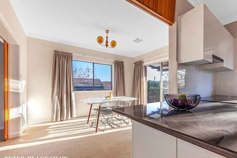 34 Roseworthy Crescent Farrer