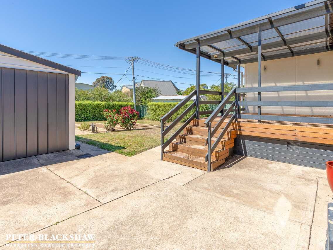 6 Bailey Place Yarralumla