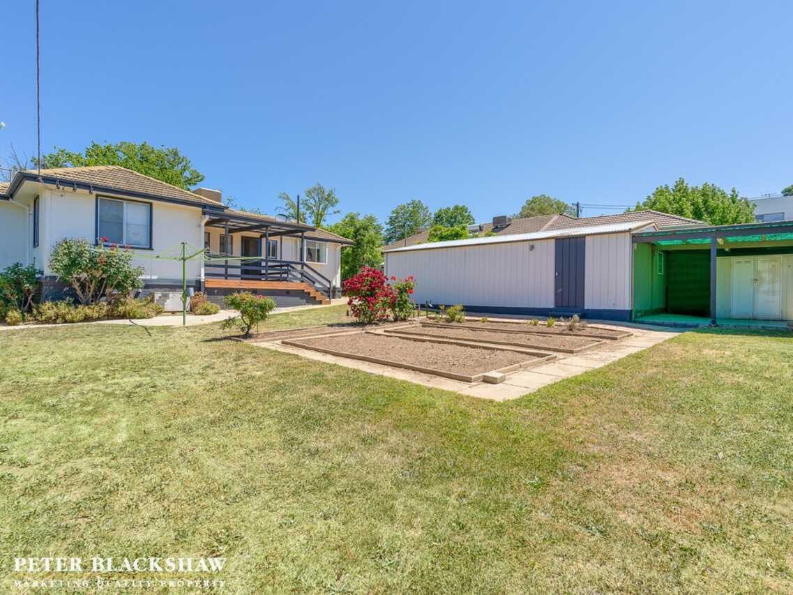 6 Bailey Place Yarralumla