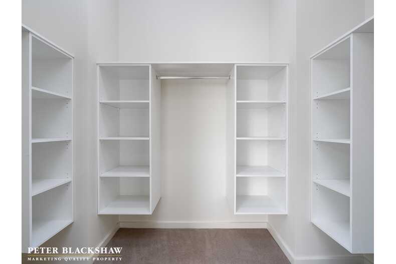 2/34 Conyers Street Hughes