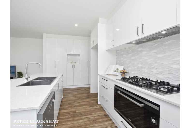 8 Pogson Street Moncrieff 8 Pogson Street Moncrieff