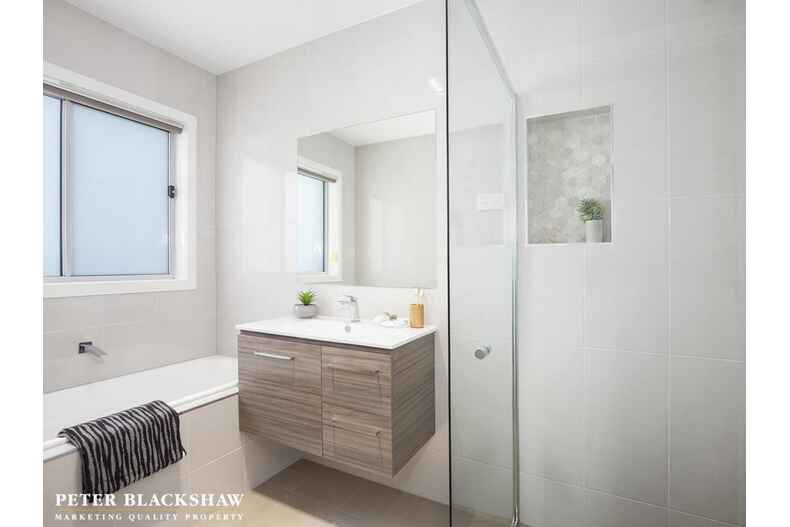 8 Pogson Street Moncrieff 8 Pogson Street Moncrieff