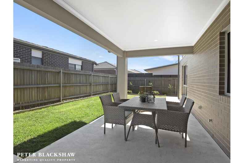 8 Pogson Street Moncrieff 8 Pogson Street Moncrieff