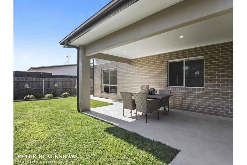 8 Pogson Street Moncrieff 8 Pogson Street Moncrieff