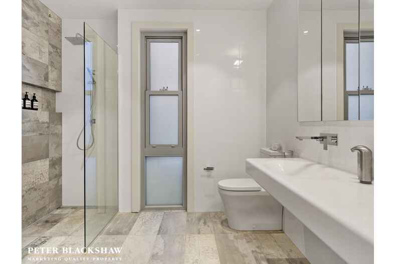 14 Bailey Place Yarralumla 14 Bailey Place Yarralumla