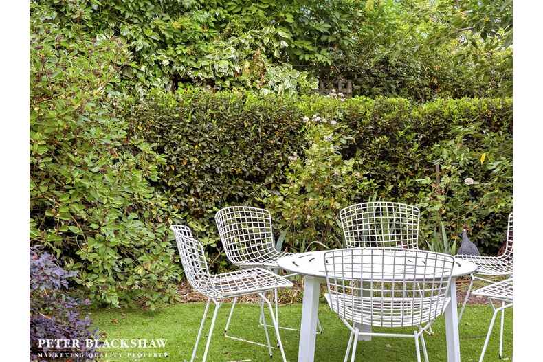 14 Bailey Place Yarralumla 14 Bailey Place Yarralumla