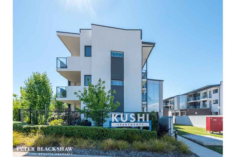 37/60 John Gorton Drive Coombs