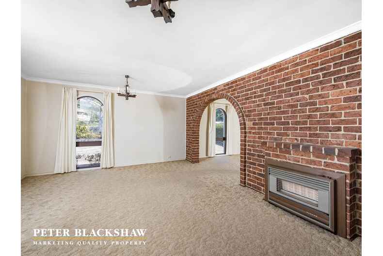 8 Nulsen Circuit Flynn 8 Nulsen Circuit Flynn