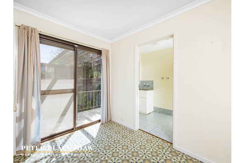 8 Nulsen Circuit Flynn 8 Nulsen Circuit Flynn