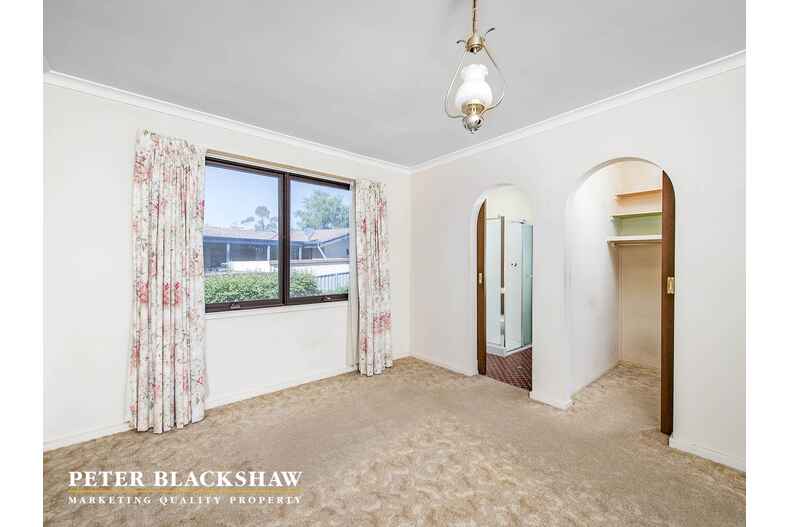 8 Nulsen Circuit Flynn 8 Nulsen Circuit Flynn