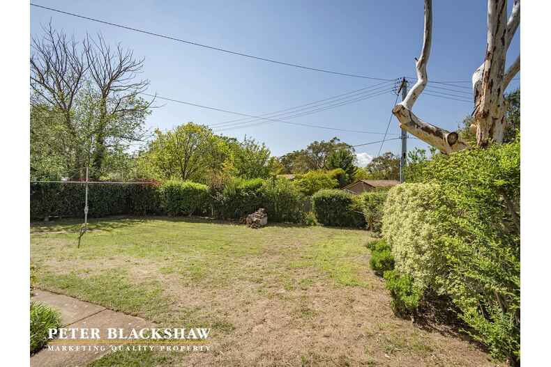 8 Nulsen Circuit Flynn 8 Nulsen Circuit Flynn