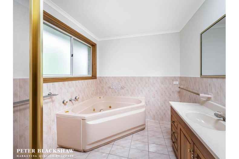 51 Julia Flynn Avenue Isaacs