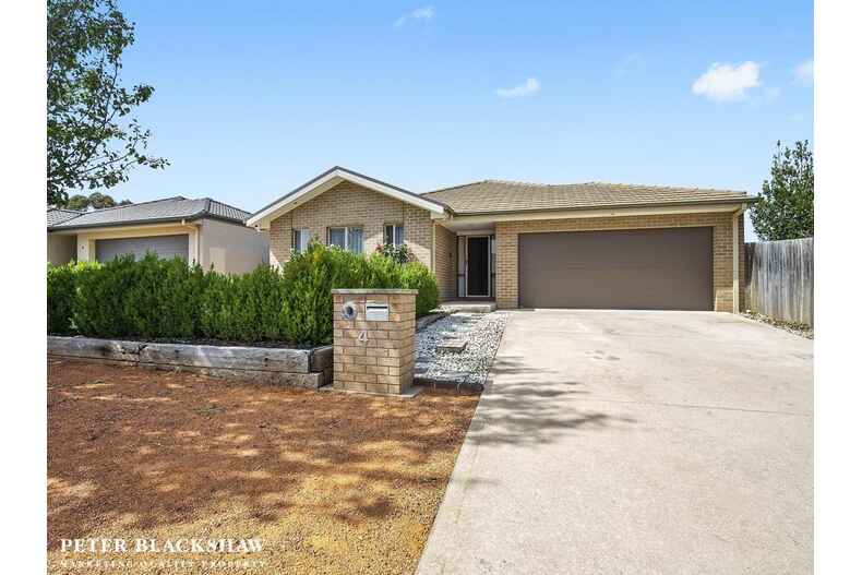 4 Herdson Place Macgregor