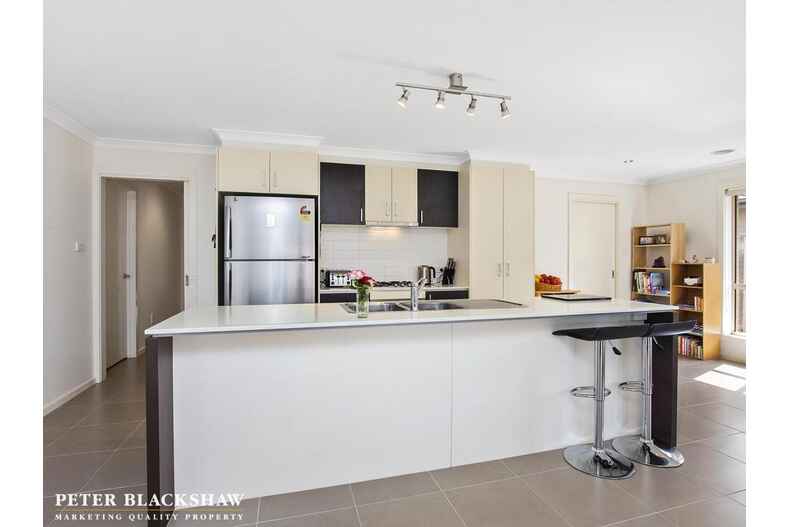 4 Herdson Place Macgregor