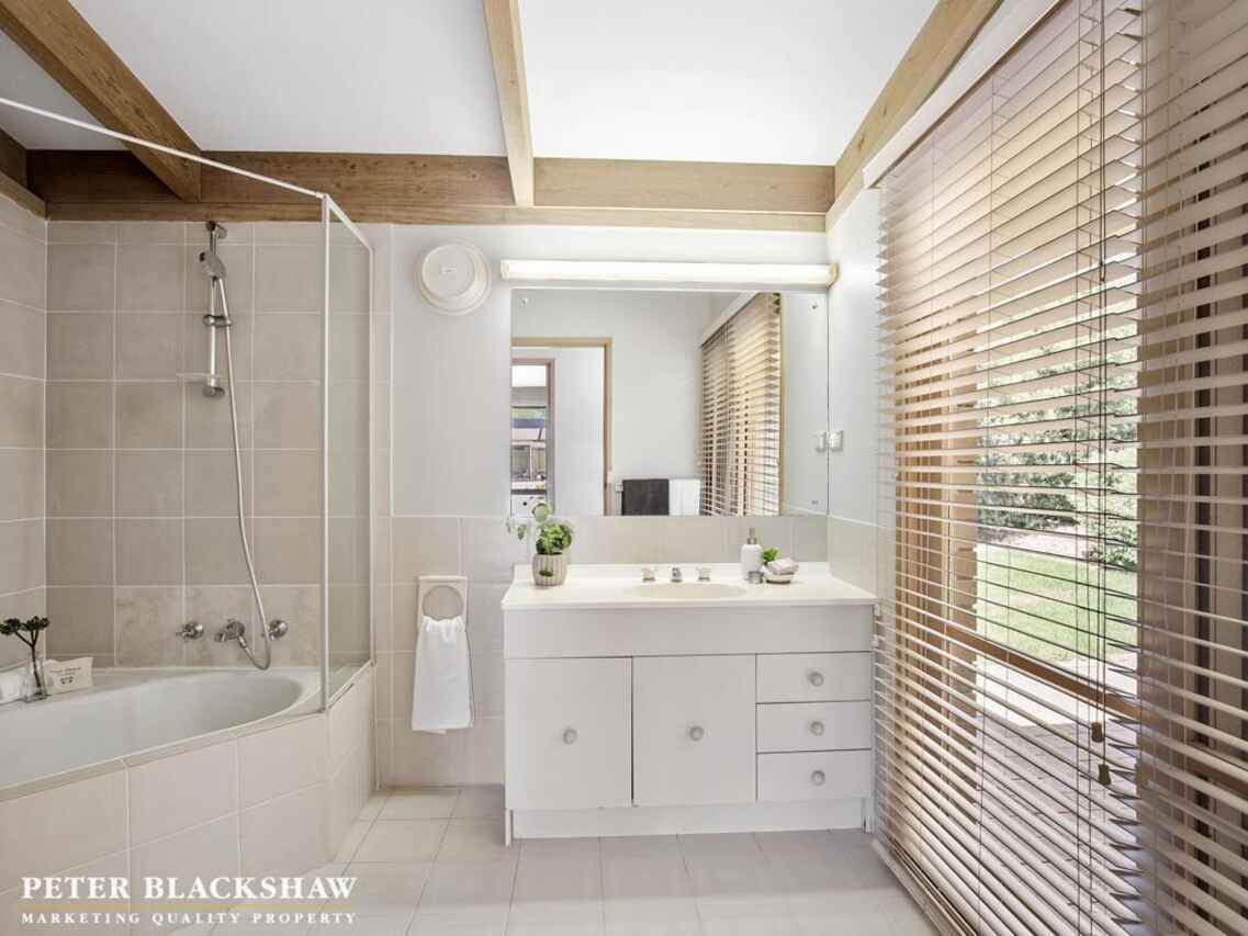 6 Hamlet Place Florey
