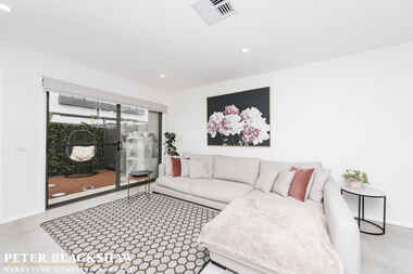 30/41 Arthur Blakeley Way Coombs