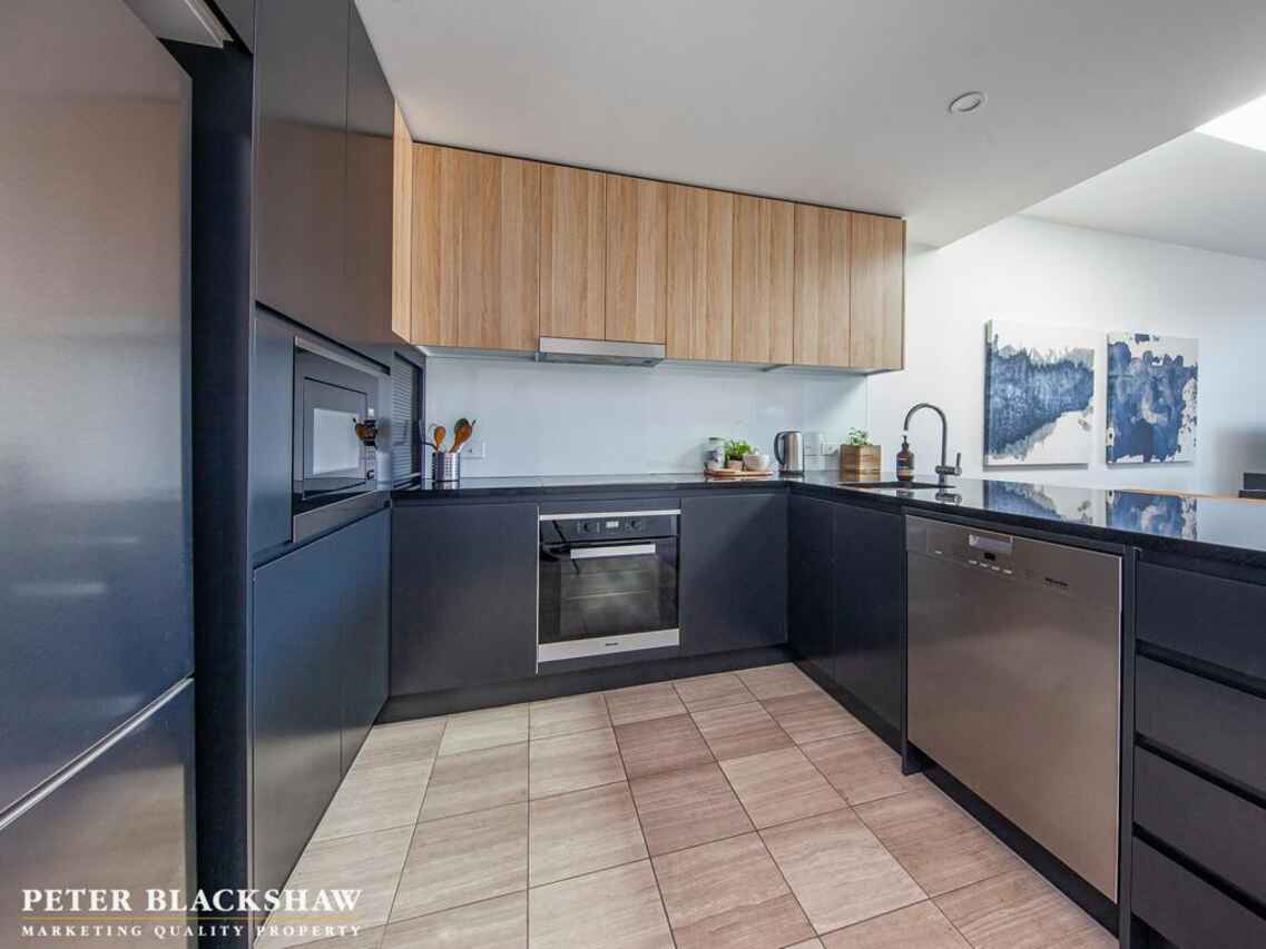 27/18 Austin Street Griffith