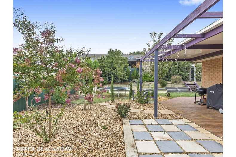 9 Augusta Place Amaroo 9 Augusta Place Amaroo