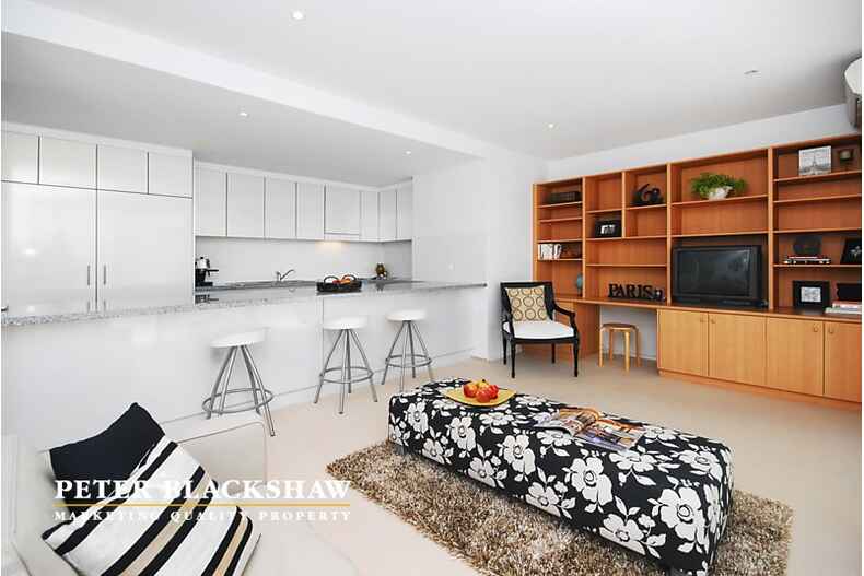 54/41 Blackall Street Barton