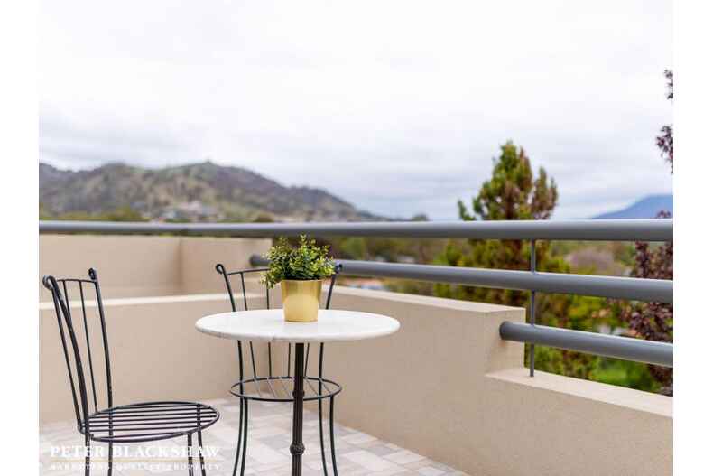 45 Russell Drysdale Crescent Conder