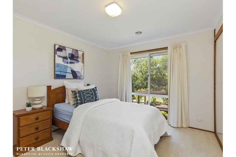 2 Haverfield Place Mckellar 2 Haverfield Place Mckellar